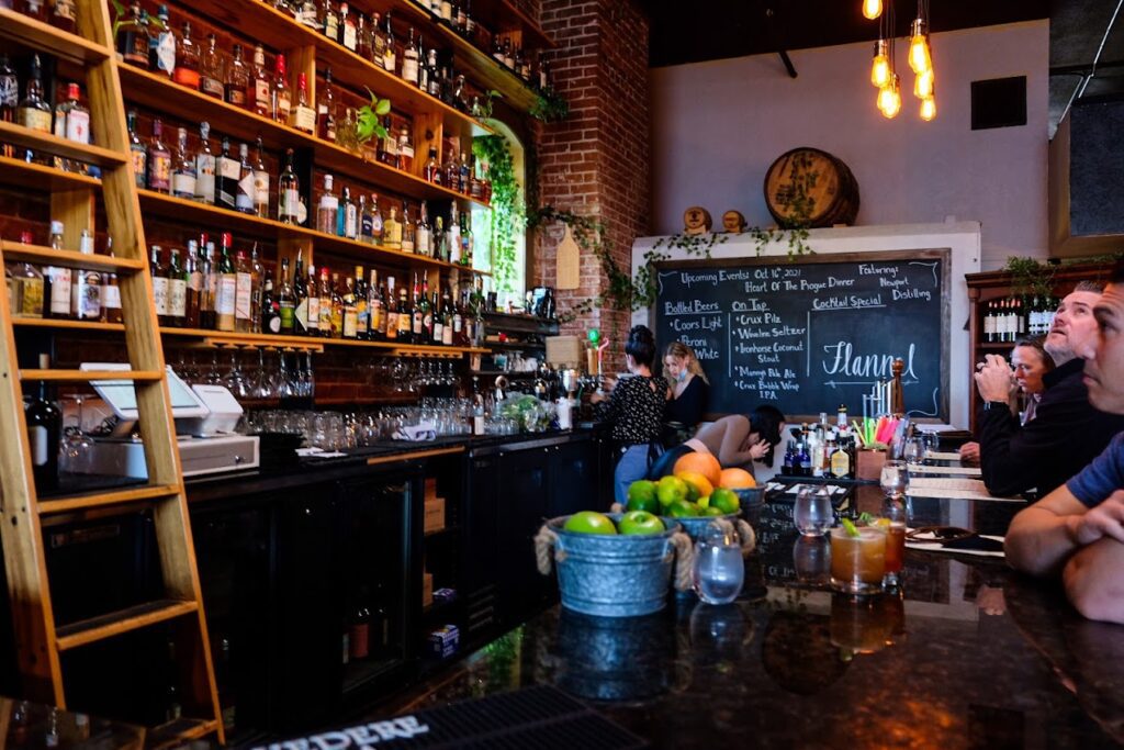 Best Spots for Craft Cocktails Pomodori - Medford - Craft Cocktails - What to do in Southern Oregon